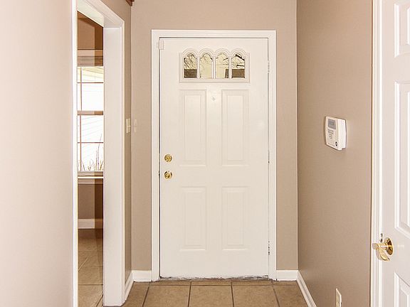 2nd image of 5943 Sycamore Forge Dr
