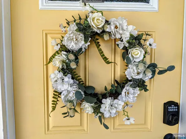 22 Terrace Ave, North Haledon, NJ 07508