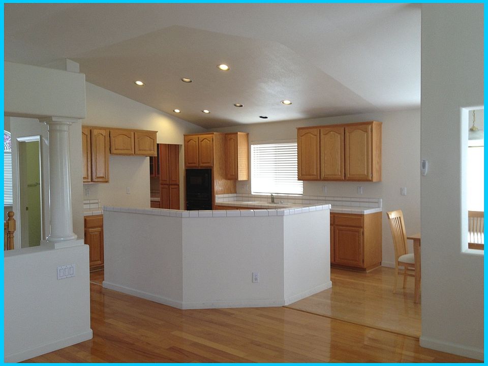 2nd image of 8164 Canyon Creek Cir