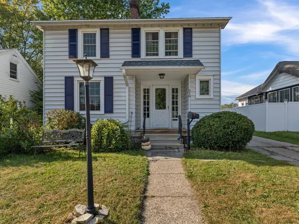 519 Chestnut St, Winona, MN 55987