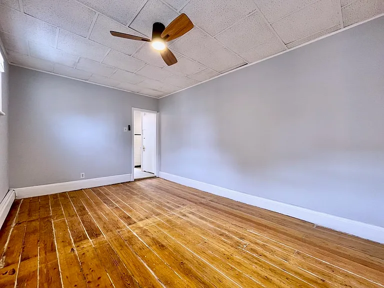 259 3rd St #6 — Photo 7