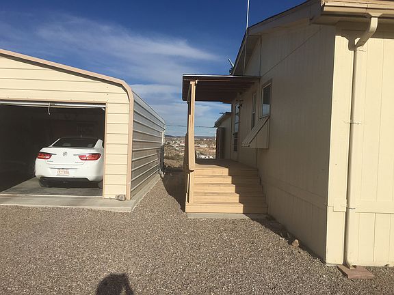 2nd image of 400 Camino Del Cielo