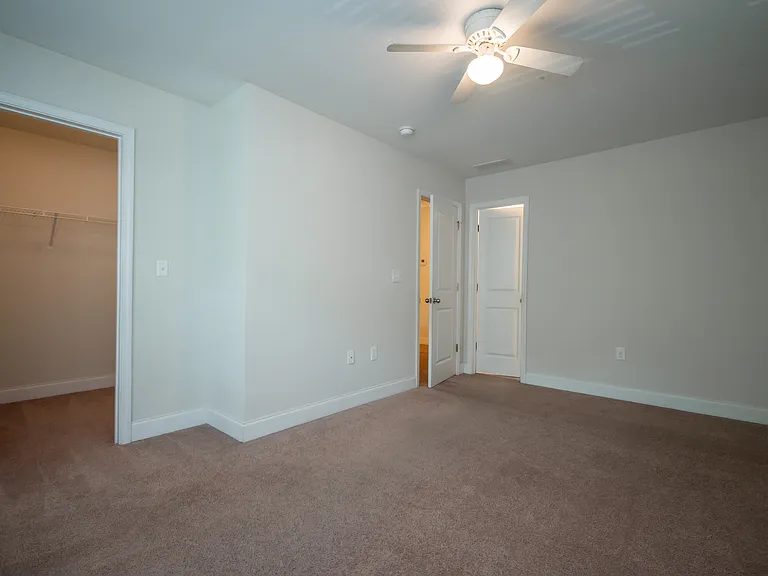 1131 Binghampton Cir — Photo 15