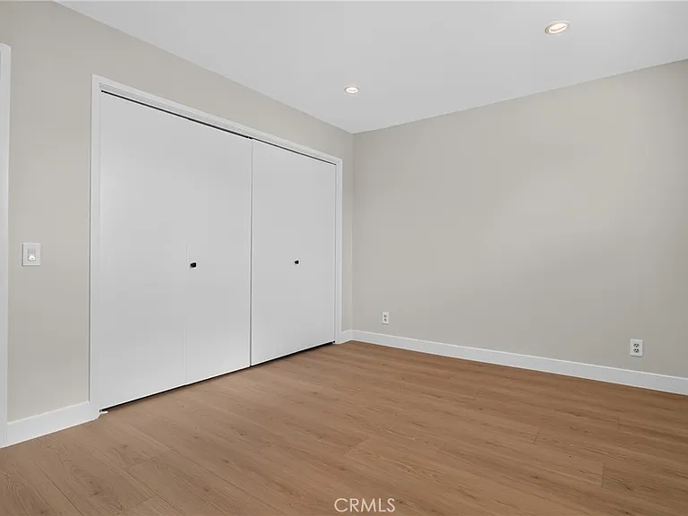 9624 Swinton Ave — Photo 18