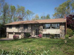 51 Sage Dr, Manchester, CT 06042
