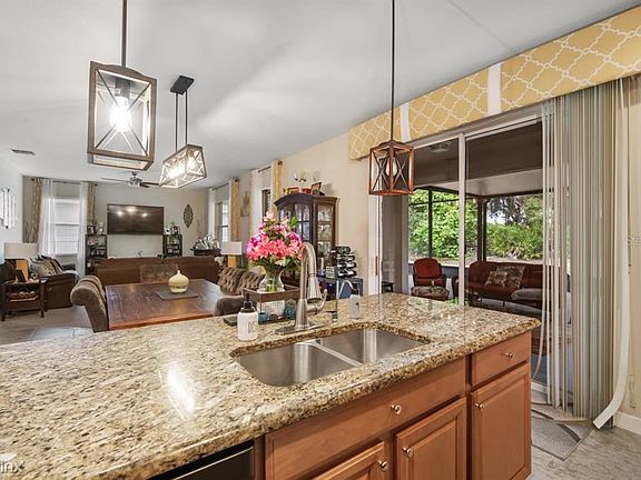 5th image of 10616 Lucaya Dr