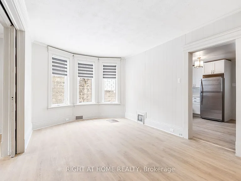 443 Ontario St #MAIN FLOOR — Photo 11