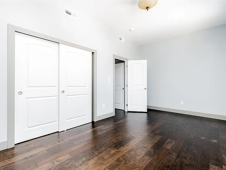 4319 Hunt Ave — Photo 20