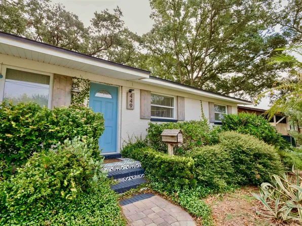 449 Sailfish Dr E, Atlantic Beach, FL 32233