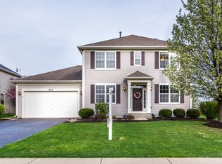 303 Kensington Dr, Oswego, IL 60543