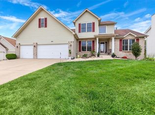 264 Hickory Wood Dr, Lake Saint Louis, MO 63367