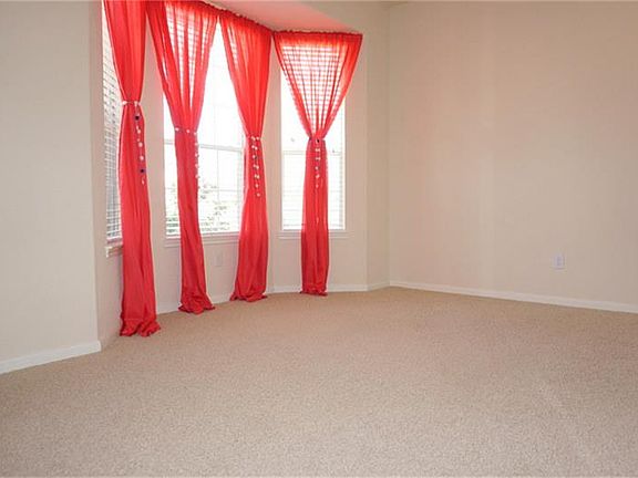 4th image of 11819 Golden Lodge Ln