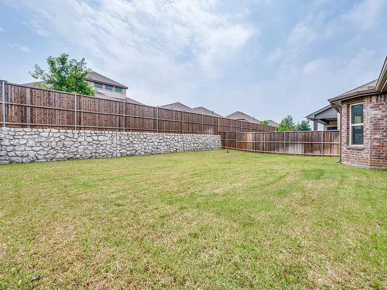 6120 Hightower St — Photo 8
