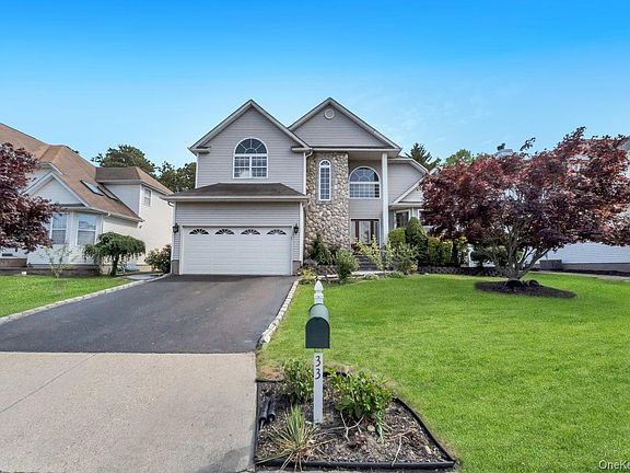 5th image of 33 Peachtree Court