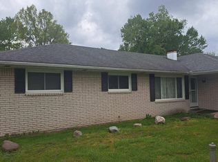 1021 Hackman Dr, Temperance, MI 48182