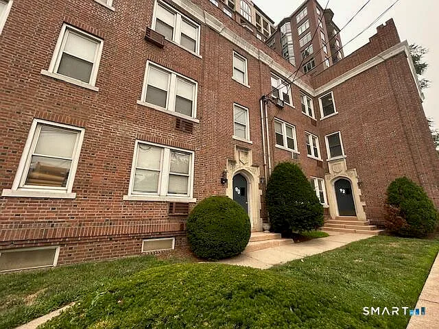 90 Grove St #C5 — Photo 11