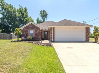 251 Collins Rd, Petal, MS 39465