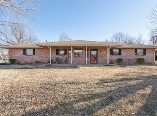 116 Seminole Ln, Yukon, OK 73099