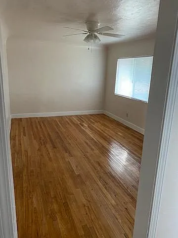 3010 Sacramento Ave — Photo 9
