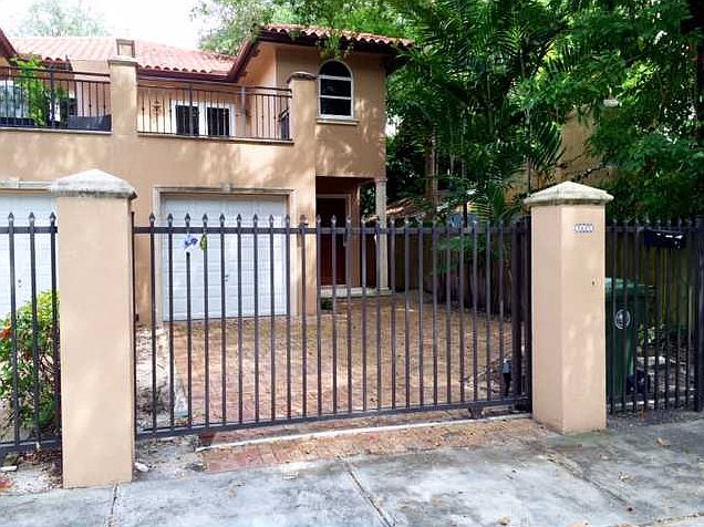 1st image of 3125 Gifford Ln #3125