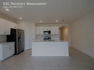 Brand-New 4-Bedroom Home with Modern Finishes in Cape Coral — Photo 3