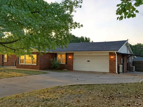 1130 W Westview Street, Springfield, MO 65807