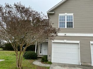 2100 Mayberry Loop Rd APT E, Morehead City, NC 28557