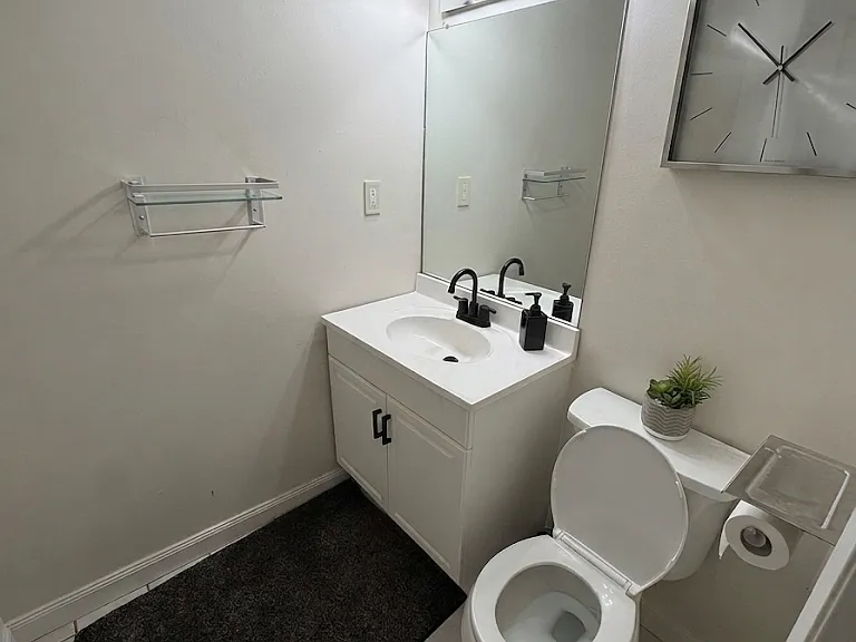 42 Tennyson Dr — Photo 5