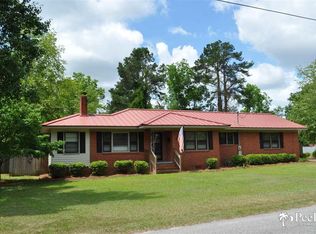 415 W Mullins St, Marion, SC 29571