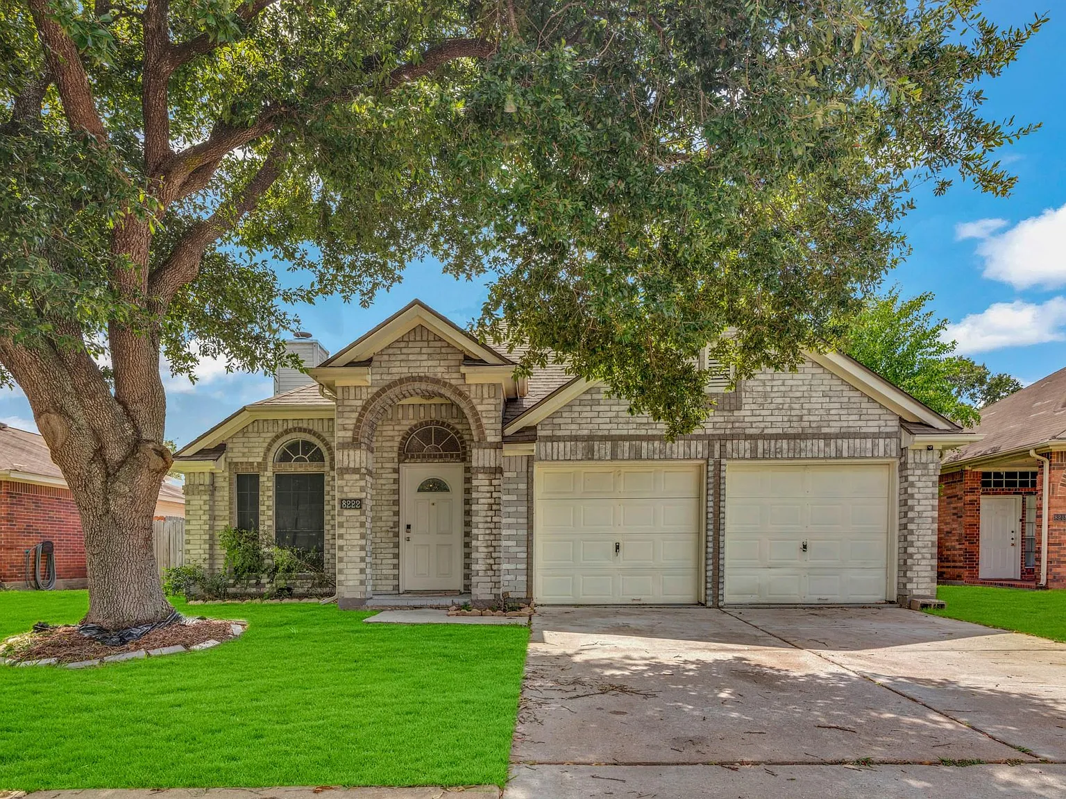 3 bed, 2.0 bath, 1710 sqft, $2,000 — Photo 1