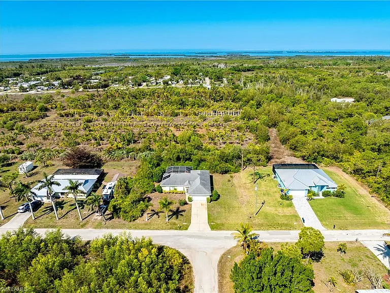 11693 Oakland Dr — Photo 42