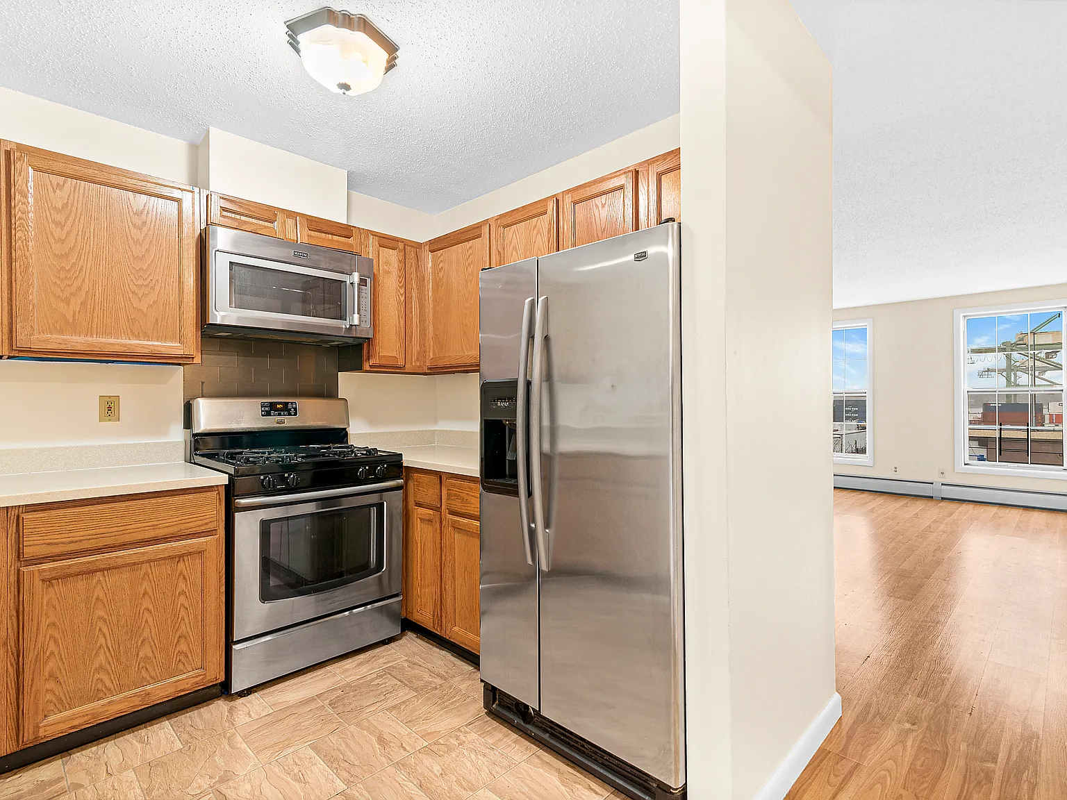 113 Columbia Street — Photo 1