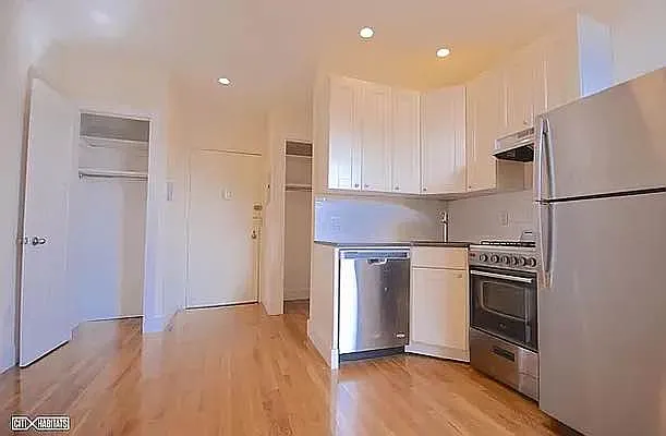 Rented by Corcoran | media 11