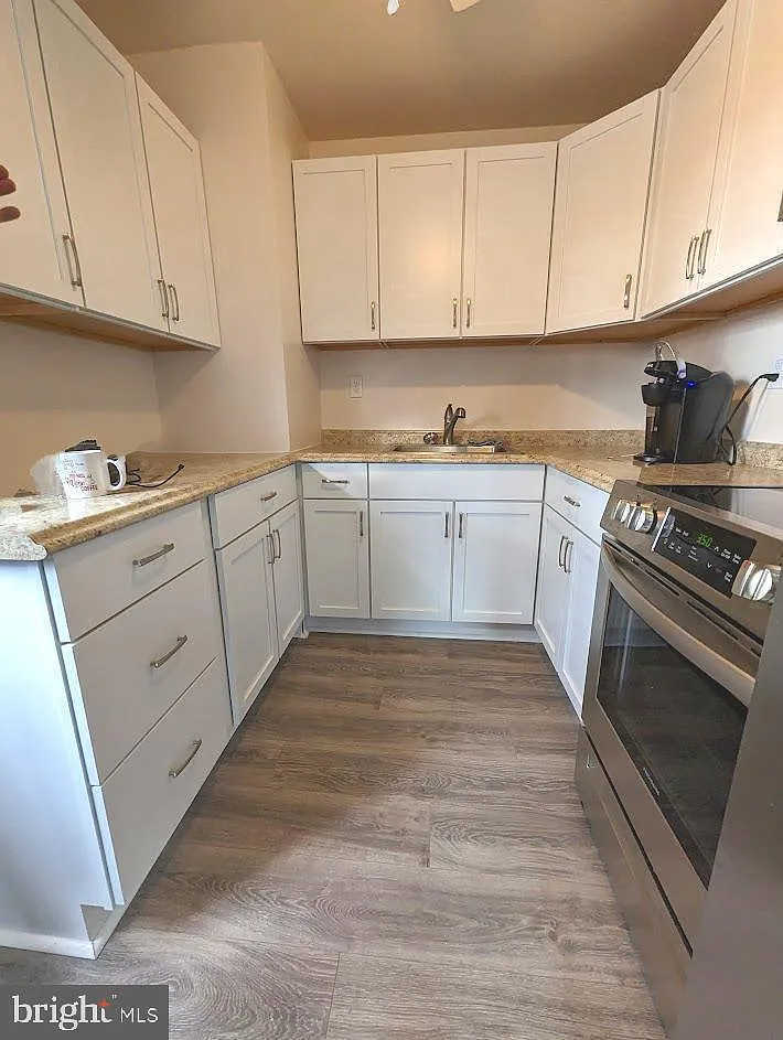 2 bed, 862 sqft, $2,795 — Photo 4