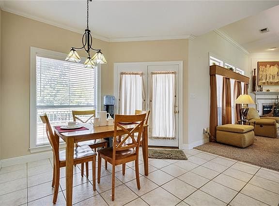 5th image of 18 Briar Cliff Dr