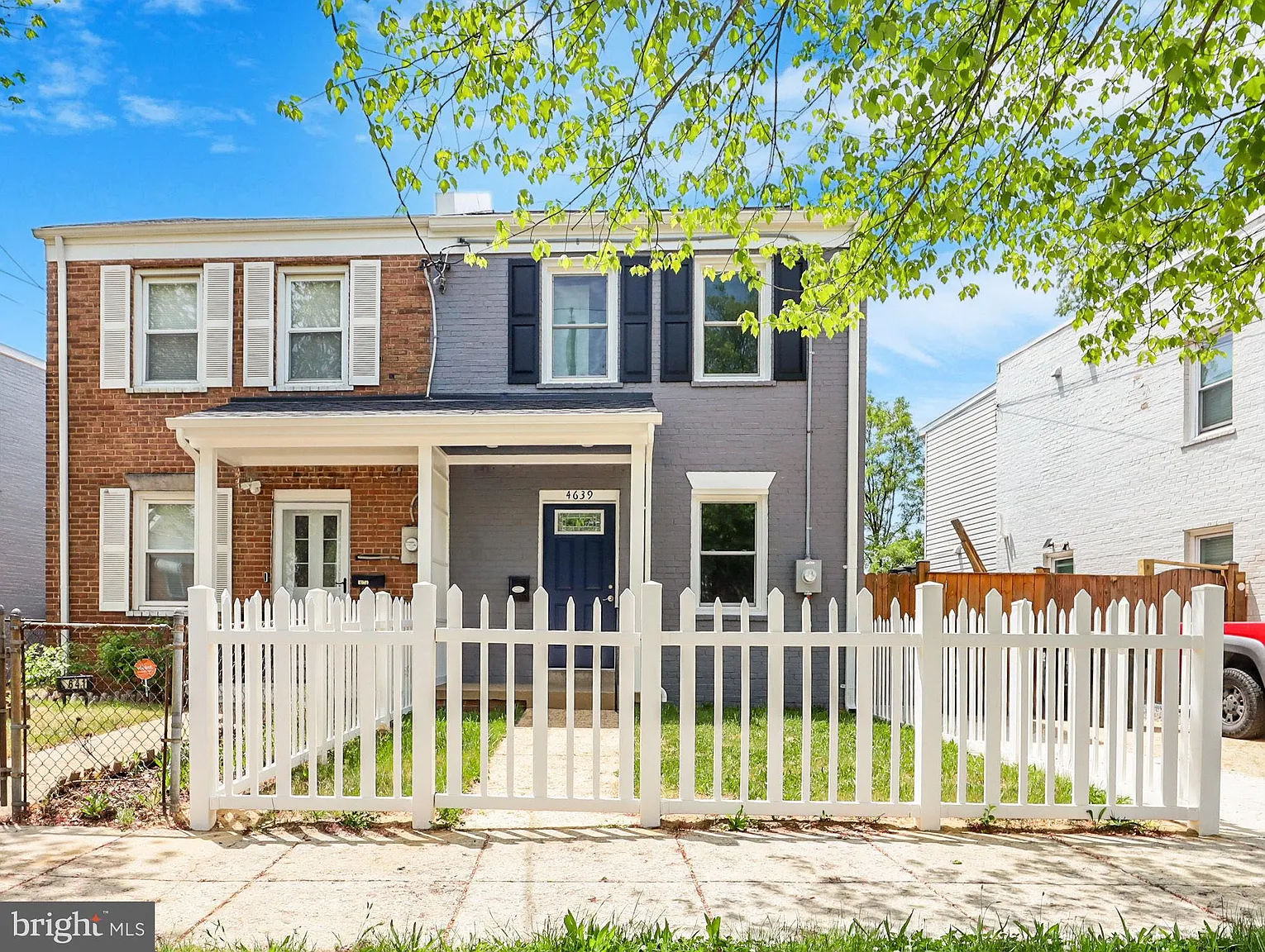 4639 A St SE photo 1