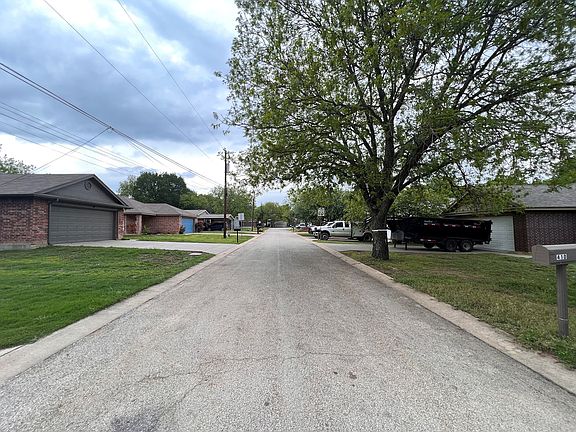 4th image of 410 Grayson Ct