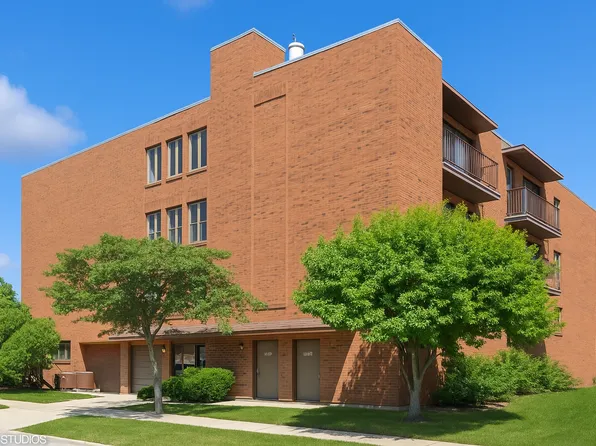 1302 E Washington St APT C1, Des Plaines, IL 60016