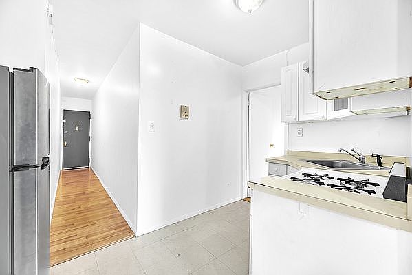 1st image of 329 E 94th St APT 29