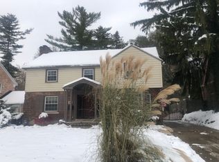 244 Kerby Rd, Grosse Pointe Farms, MI 48236