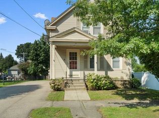 4 Clara St, Worcester, MA 01606