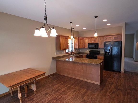 4th image of 3604 Cypress Ln S