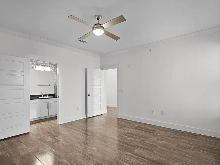 Floor Plan 6 Luxury Wood Flooring | Conroe Apartments | The Towers Woodland Floor Plan 6 Luxury Wood Flooring | Conroe Apartments | The Towers Woodland