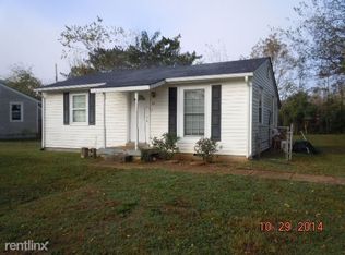 828 Country Club Dr, Clarksville, TN 37043
