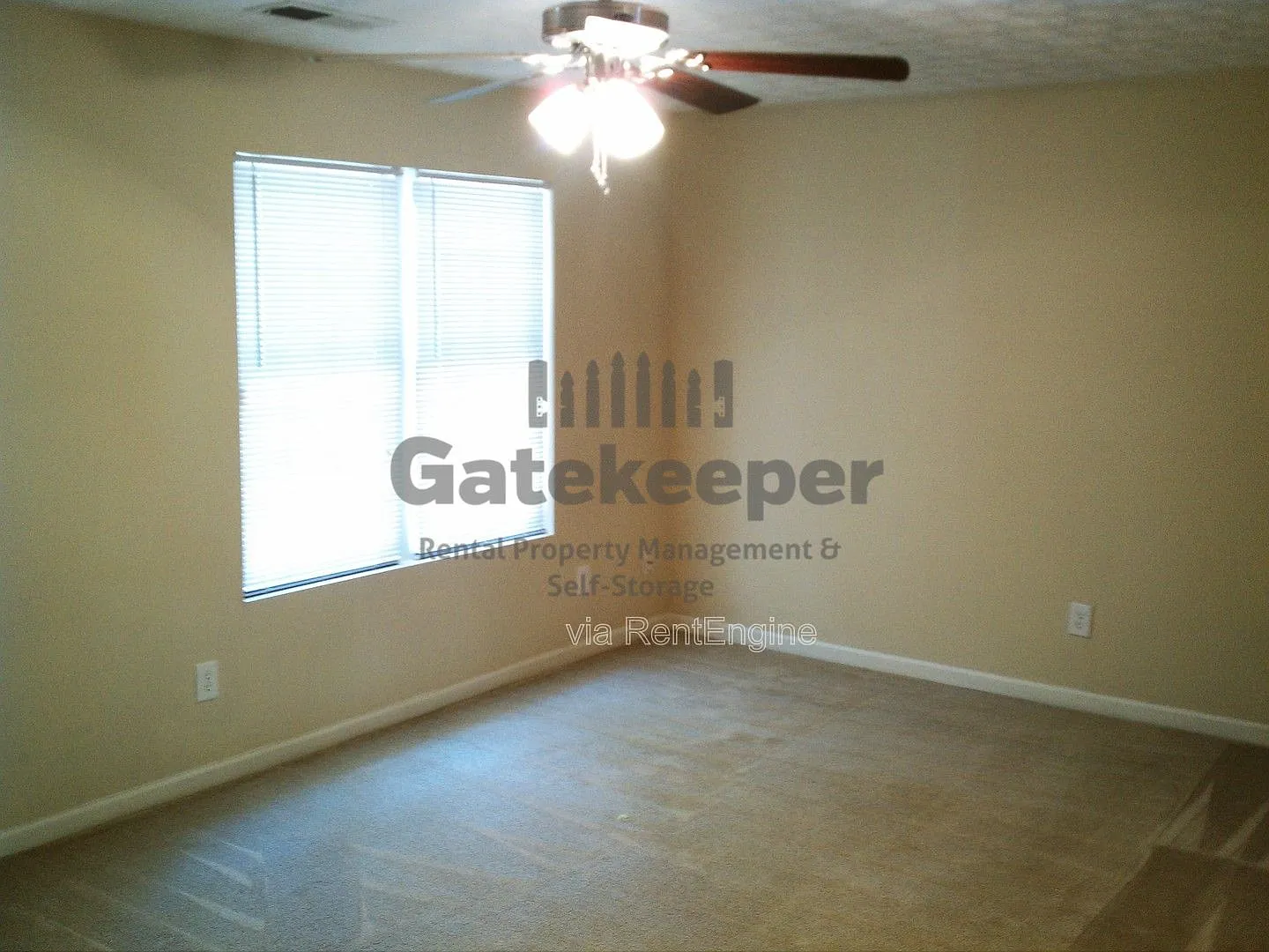 3 bed, 2.5 bath, 1529 sqft, $1,495 — Photo 4