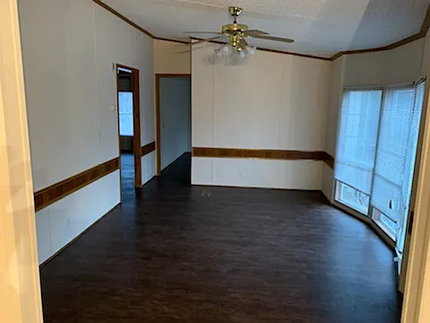 207 Hitt Rd — Photo 5