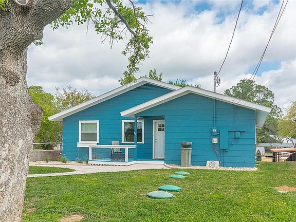 5th image of 609 Cove Cir