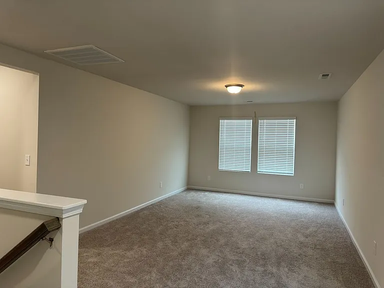 7112 Stratified Ct — Photo 4