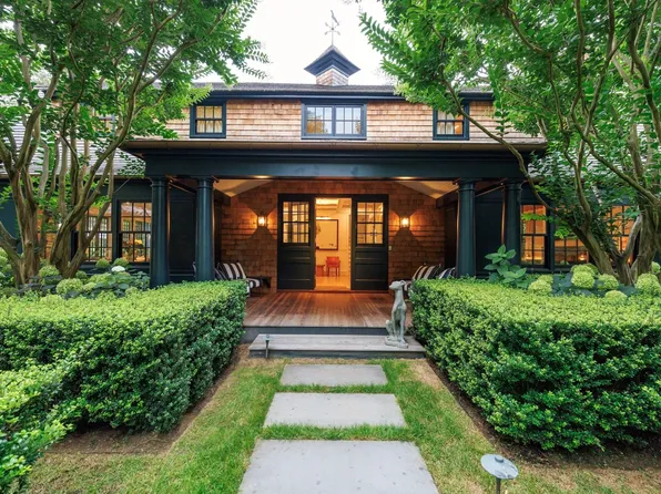 19 Georgica Rd, East Hampton, NY 11937