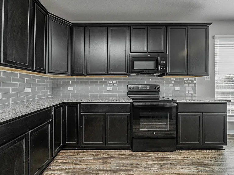 8227 Blue Field Dr — Photo 13